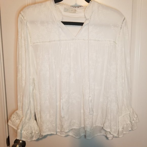 Anthropologie Tops - Anthro White Tasseled Peasant Blouse Eri + Ali